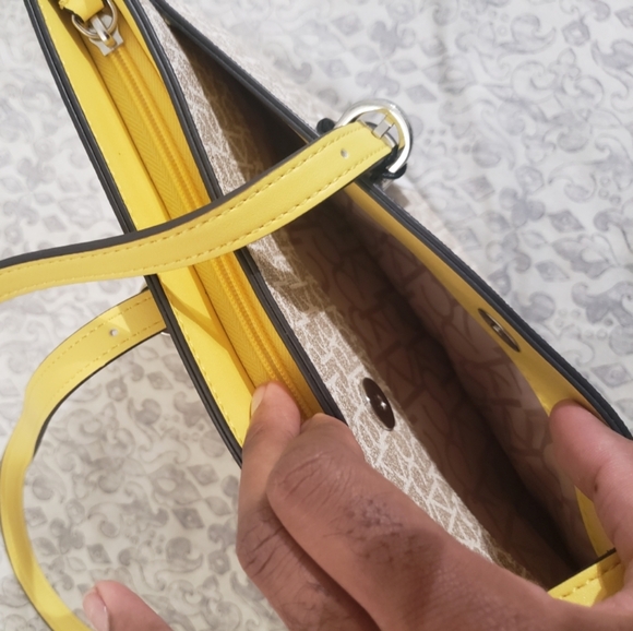 Ladies Calvin Klein Tote Bag Yellow - Picture 4 of 6